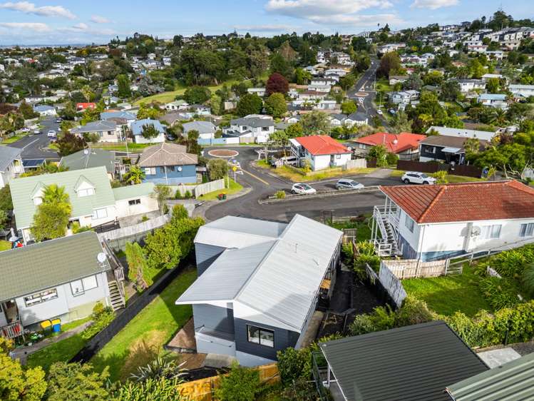 13 Frosses Place Massey_17