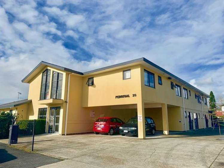 04/26 Hogan Street 1076_2