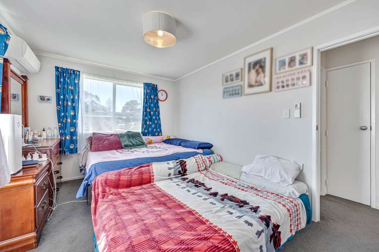 9 Frobisher Way Clendon Park_21