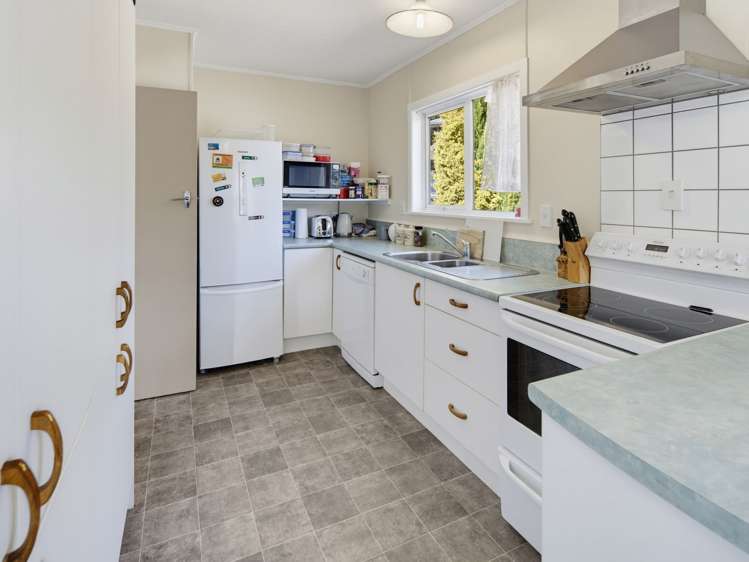10 Seaview Crescent Picton_10