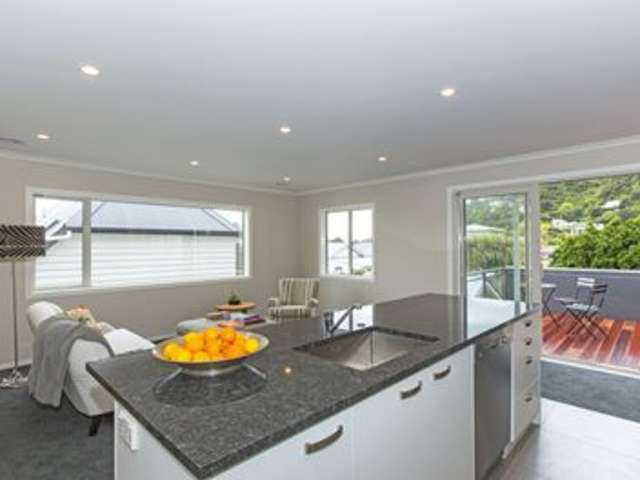 4/121 Muritai Road Eastbourne_2