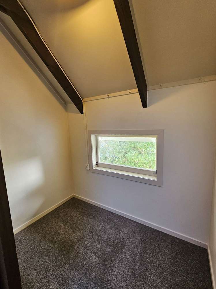 2/135b Vauxhall Road Narrow Neck_8