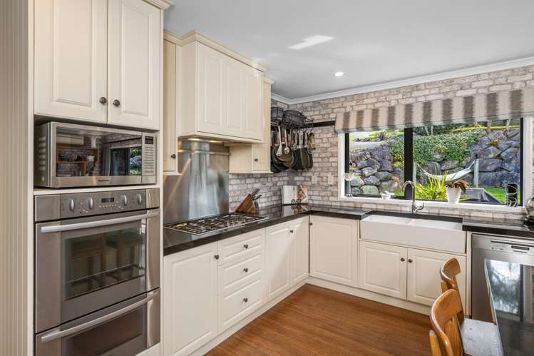 61 Contour Avenue Pyes Pa_4