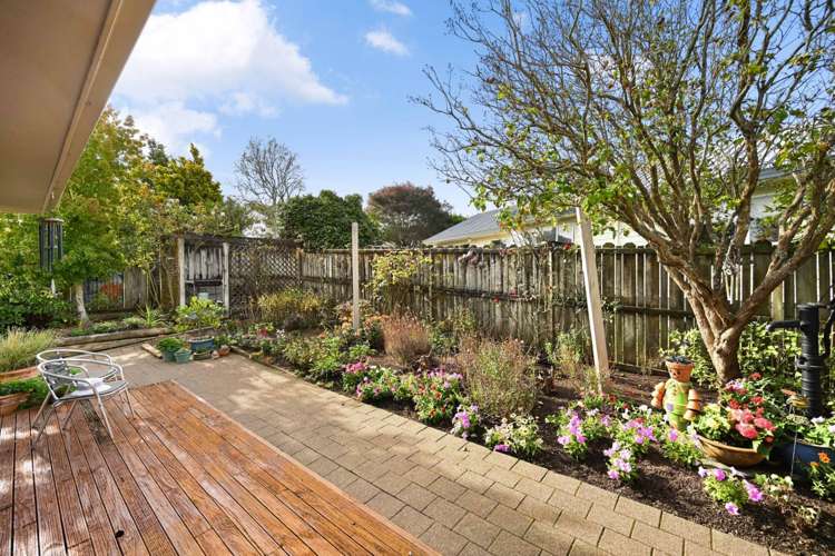 53 Splitt Avenue Glenview_22