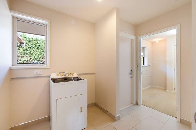 2 Haydon Place Amberley_13