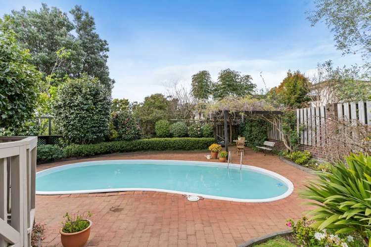 3 Kingussie Place Highland Park_23