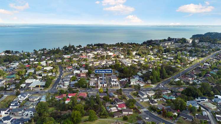 92 Godley Road Green Bay_24