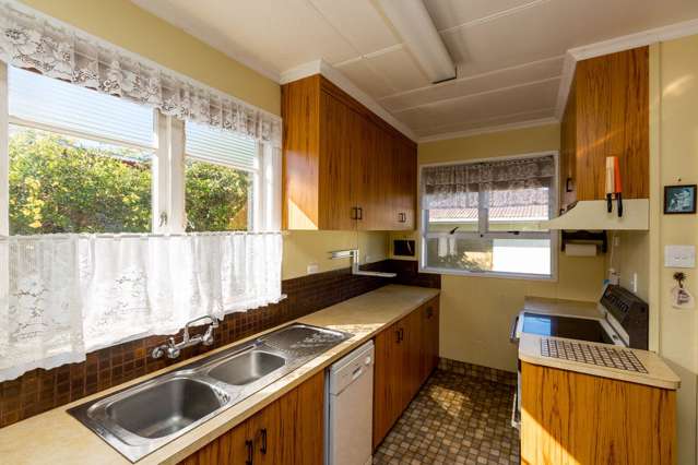 8 Devon Road Springvale_1