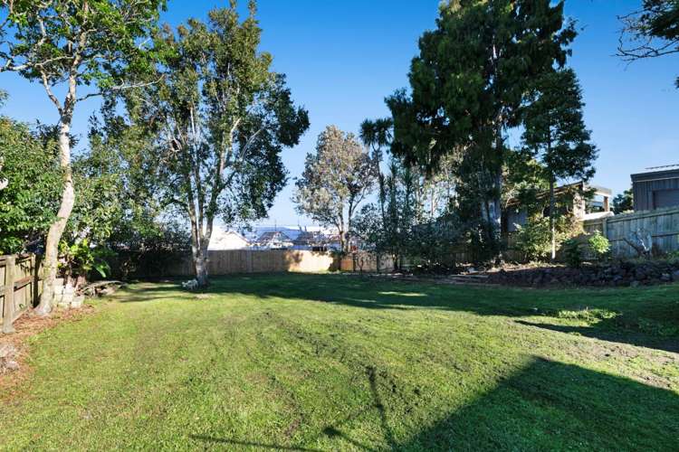 35 Vipond Road Stanmore Bay_9