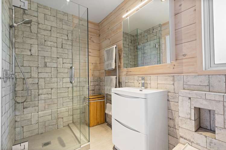 93 Oaia Road Muriwai_55