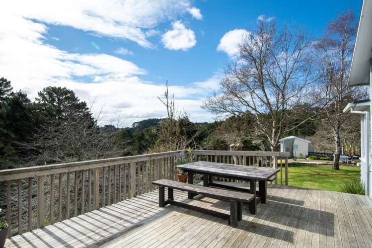 1245 East Coast Road Redvale_15