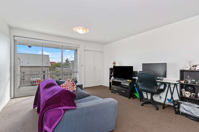 10/20 Stanmore Road Phillipstown_3