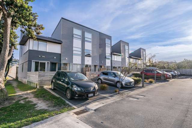 AMAZING VALUE IN PRIME LOCATION