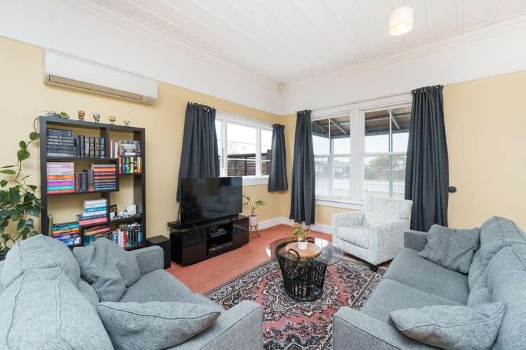 111 Derby Street Feilding_10