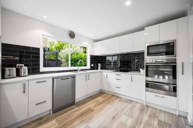 3/88 Marua Road_3