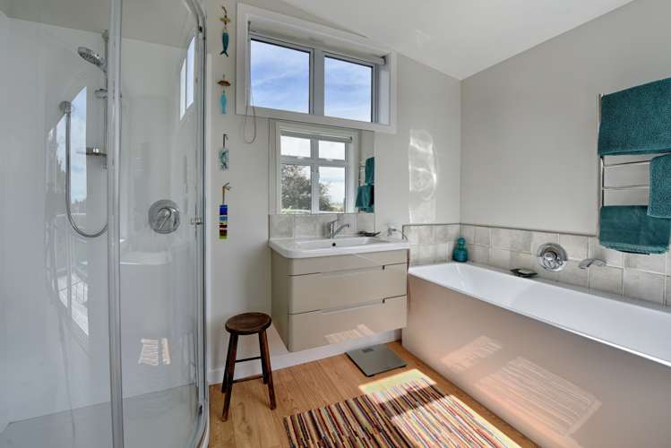 11 Rock Street Gore Surrounds_8