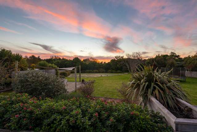 5 Moss Lane Raumati Beach_1