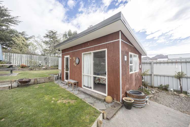 43 Clutha Street Otematata_12