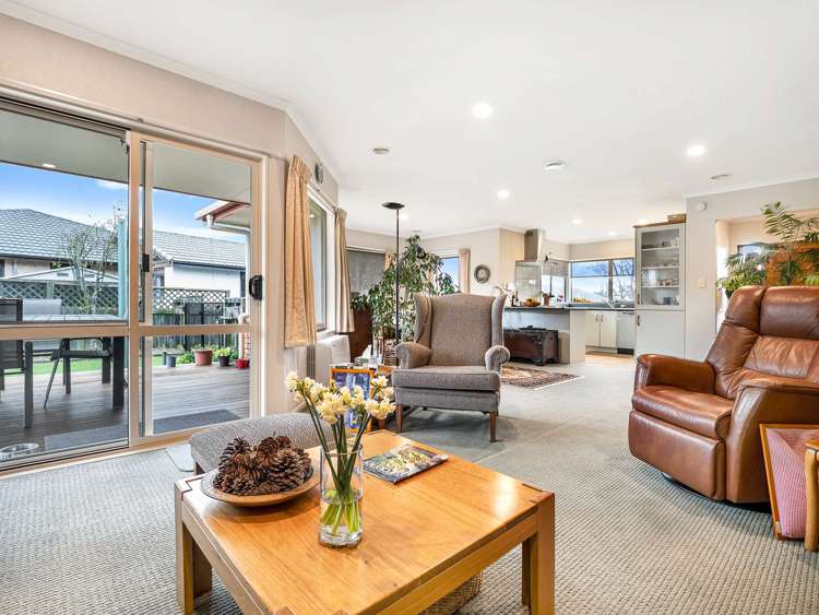 26 Duggan Drive Owhata_23