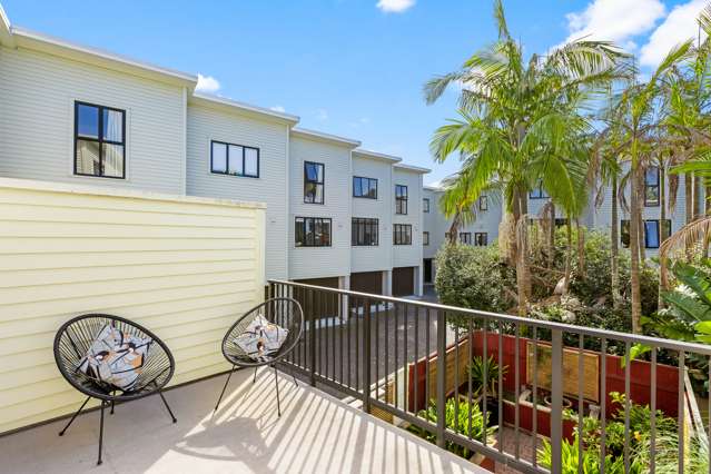 30/17 Lyon Avenue Mount Albert_2