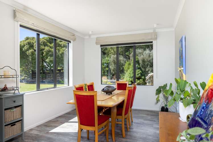 56 Fairbourne Drive Fairhall_9