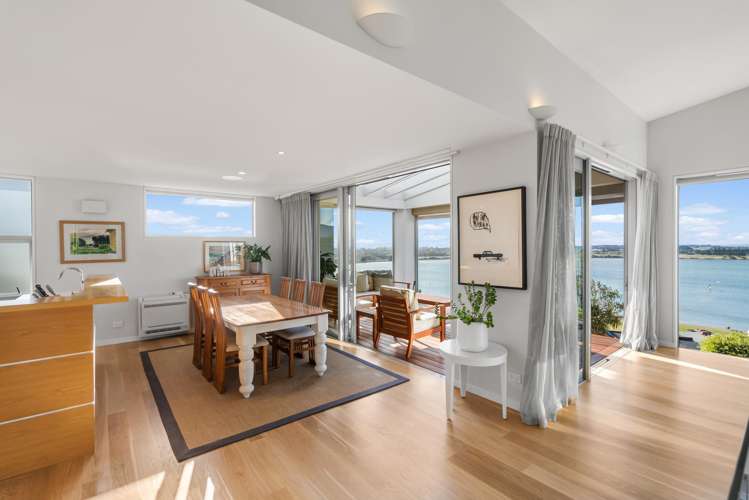 62 Te Awakura Terrace Mount Pleasant_10