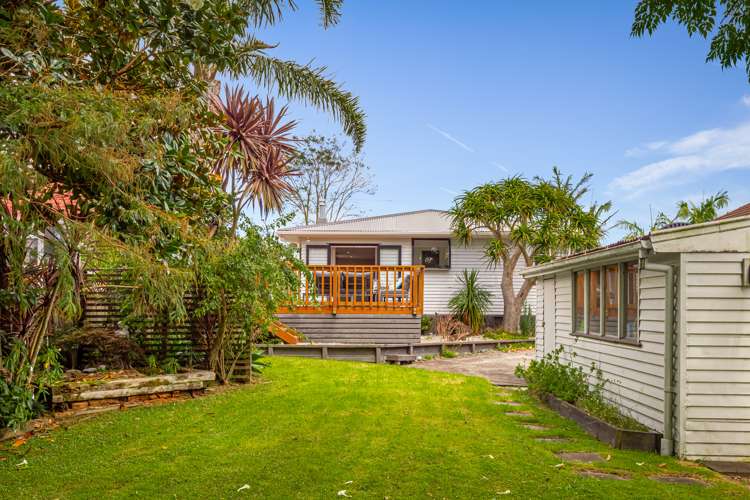 43 Vodanovich Road Te Atatu South_19