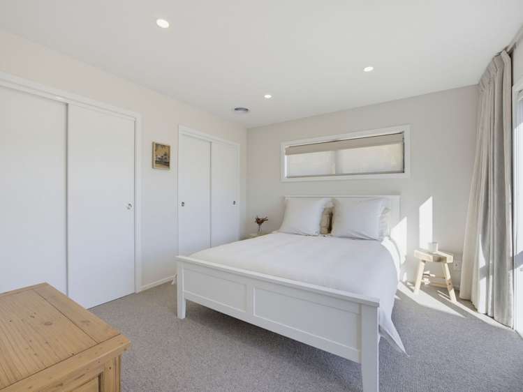 33 Farnworth Tce Churton Park_19