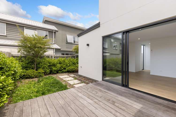 2/37 Maxwell Street Riccarton_14