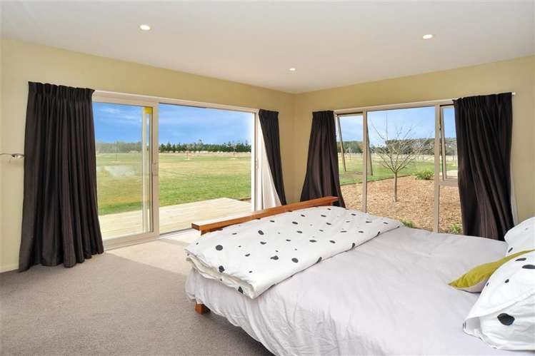 2195 South Eyre Road West Eyreton_9