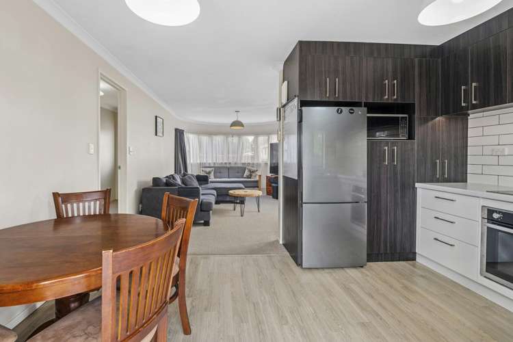 15 Corlett Street Utuhina_5