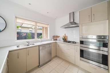 657 Gloucester Road_1