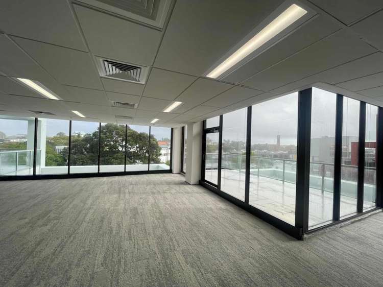 129 Hurstmere Rd Takapuna_4