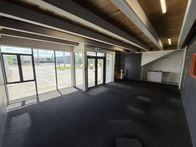 Unit 1, 15 George Holmes Road Rolleston_3