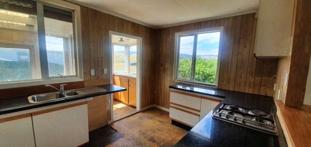 12 Whangaimoana Beach Road Pirinoa_4