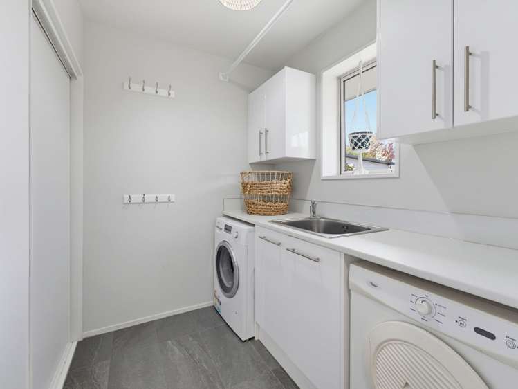 12 Saffron Street Bryndwr_25