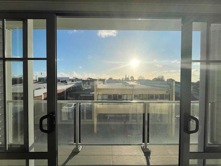 2j/3 Keystone Avenue Mount Roskill_2