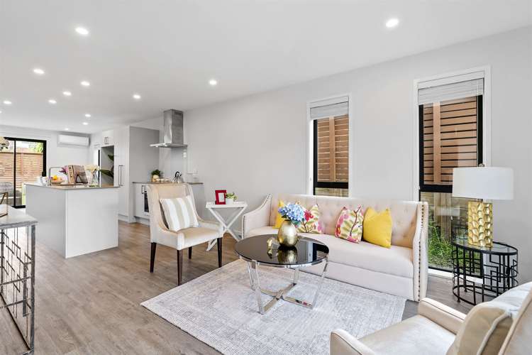 8 Orca Drive Stanmore Bay_12