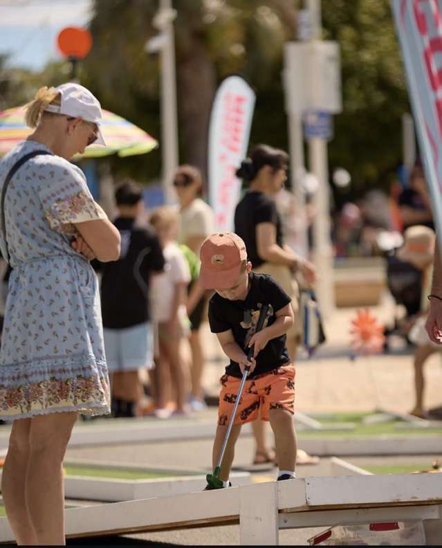 Address withheld Hamilton Surrounds_2