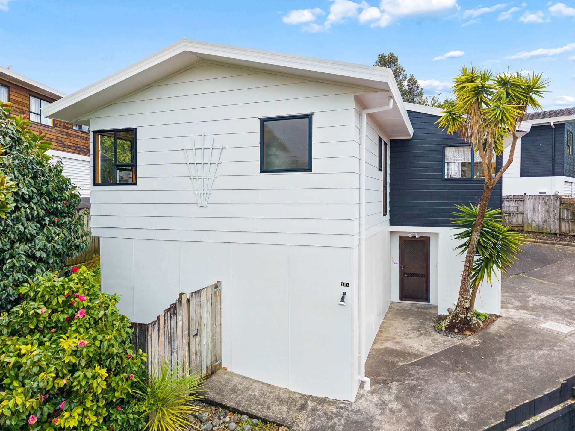 1/19 Greenvalley Rise Glenfield_0