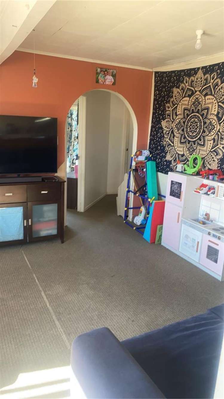 5 Tauranga Place Waitara_12