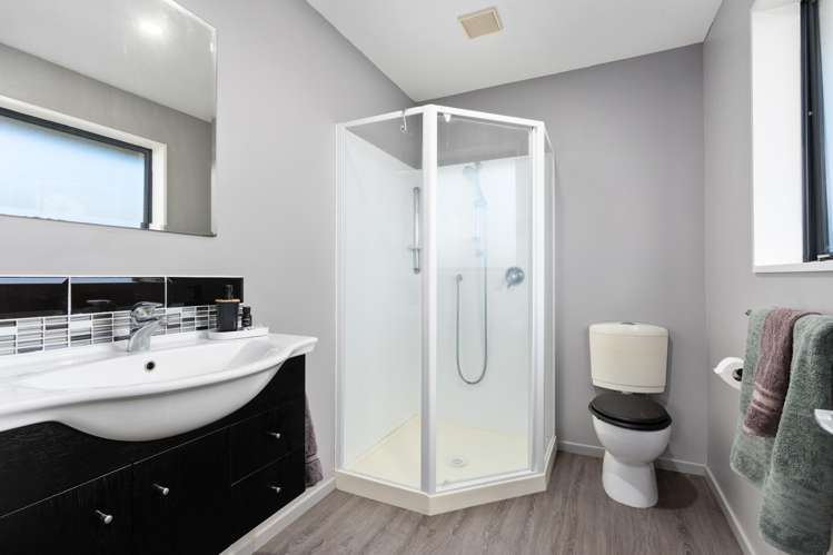 42 Bayswater Crescent Bromley_14