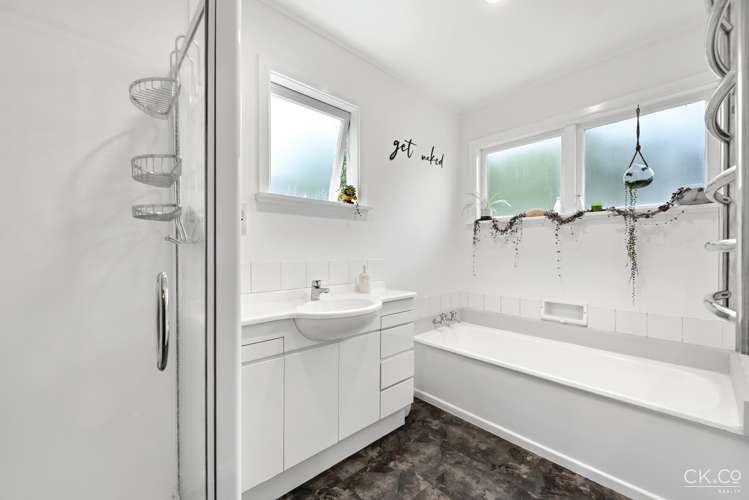 13 Kahikatea Lane Brown Owl_13