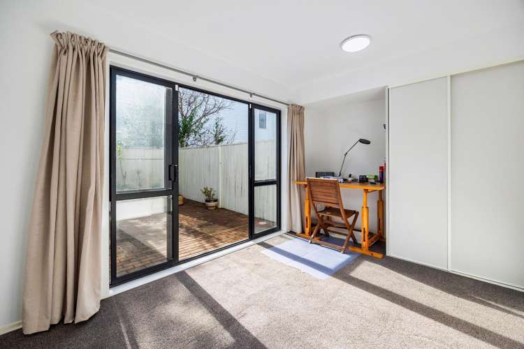 50/17 Lyon Avenue St Lukes_14