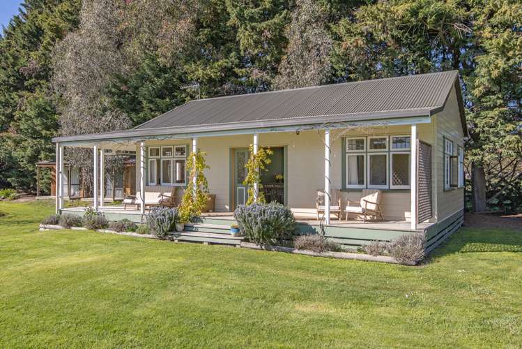 210 River Road Lincoln_15