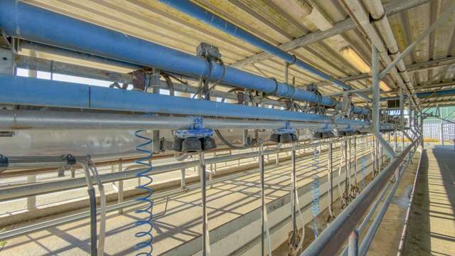 165 Canal Road East Waitakaruru_2