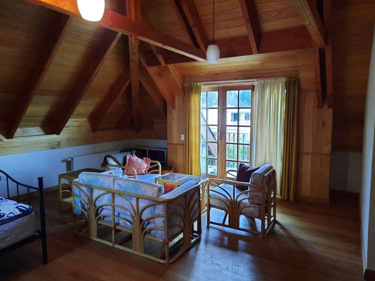 47 Aubrey Road Wanaka_11