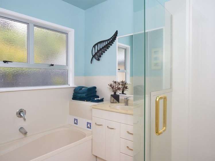 42 Churchill Avenue Richmond_10