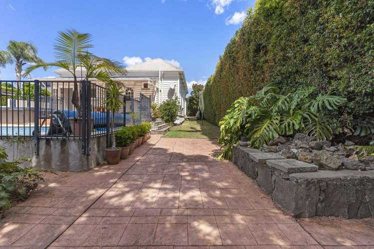 4/9 Lillington Road Remuera_17