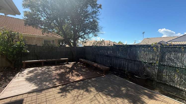 186 Botany Rd Botany Downs_22